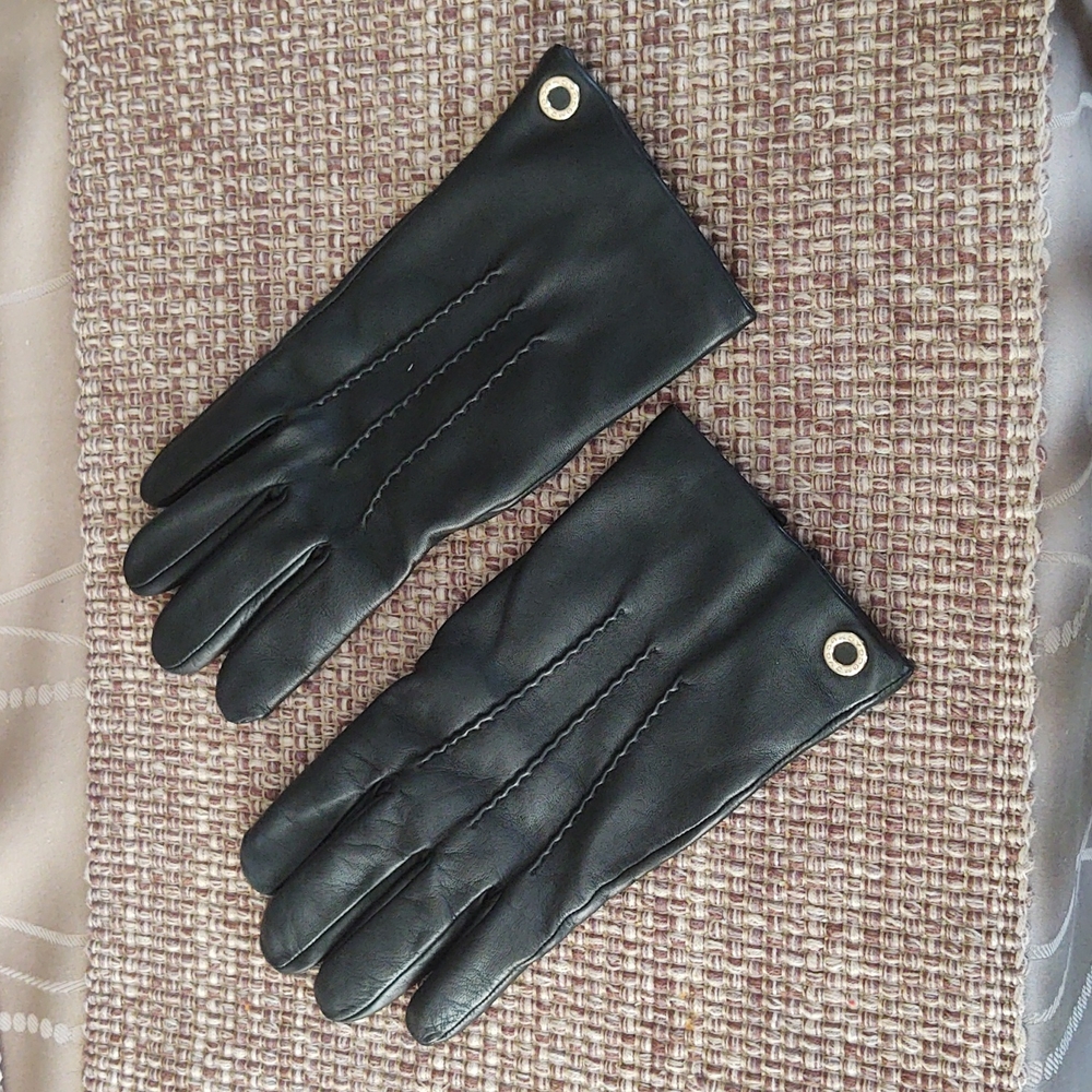 Coach genuine black leather gloves